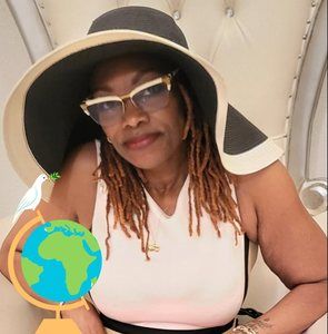 Meet your Posher, Tiffany